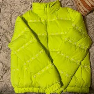 VS PINK PUFFER JACKET